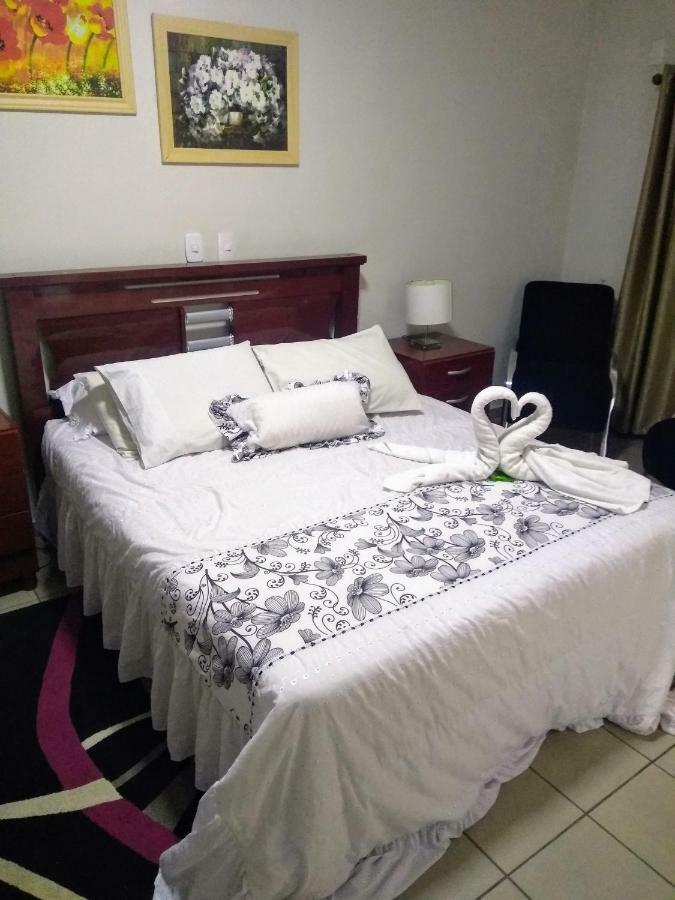 Hotel Uniworld อาราซาตูบา ภายนอก รูปภาพ